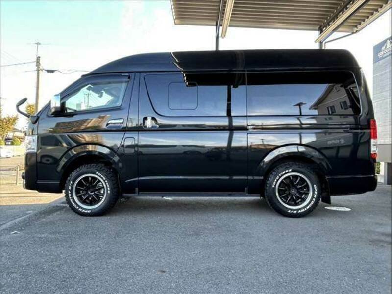 HIACE VAN-13