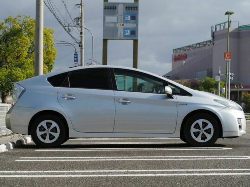 PRIUS-5