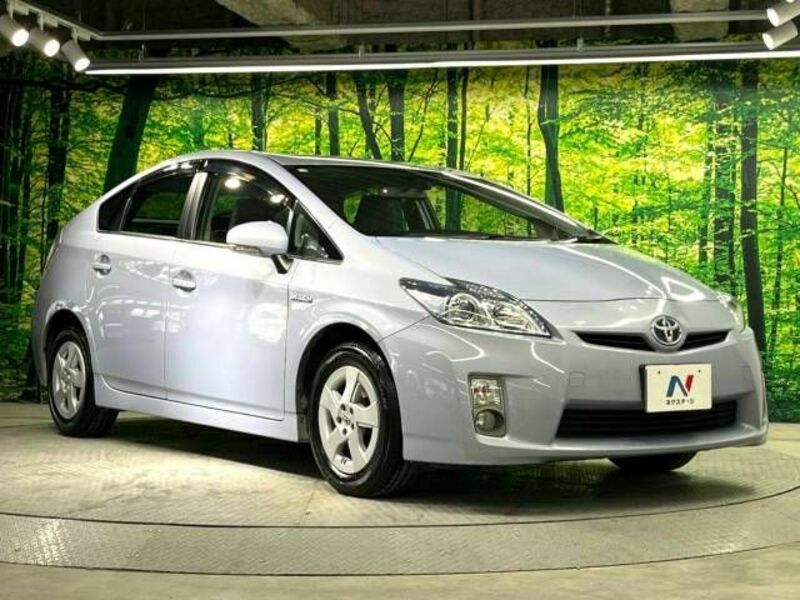 PRIUS-16