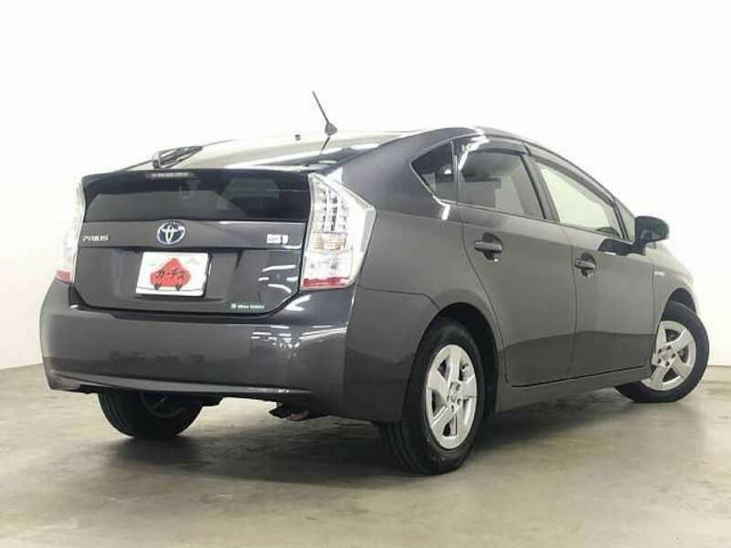 PRIUS-2