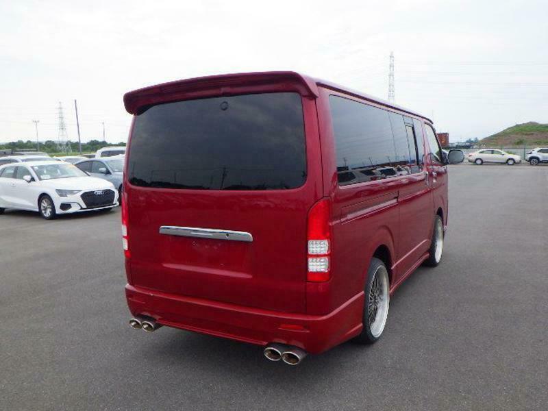 HIACE-37