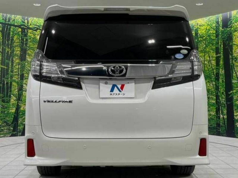 VELLFIRE-15