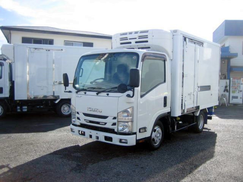 ISUZU　ELF