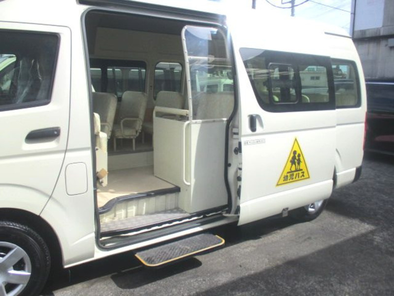 HIACE VAN-3