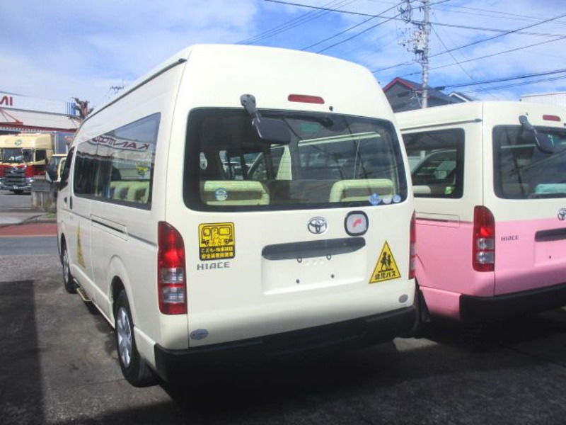 HIACE VAN-2