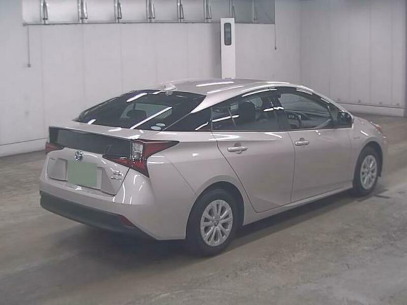 PRIUS-3