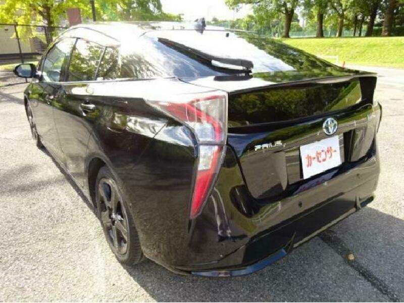 PRIUS-10