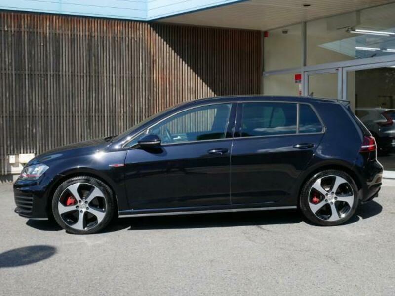 GOLF GTI-17