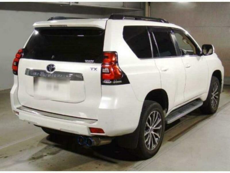 LAND CRUISER PRADO-1