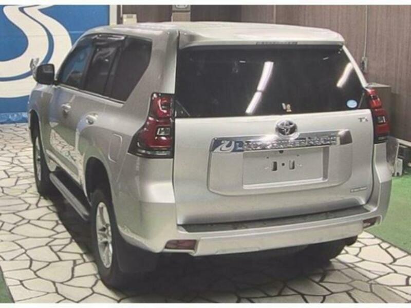 LAND CRUISER PRADO-4