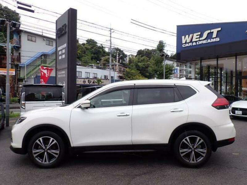 X-TRAIL-19