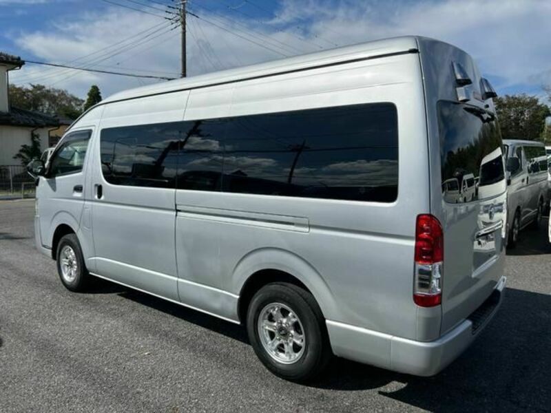 HIACE VAN-4