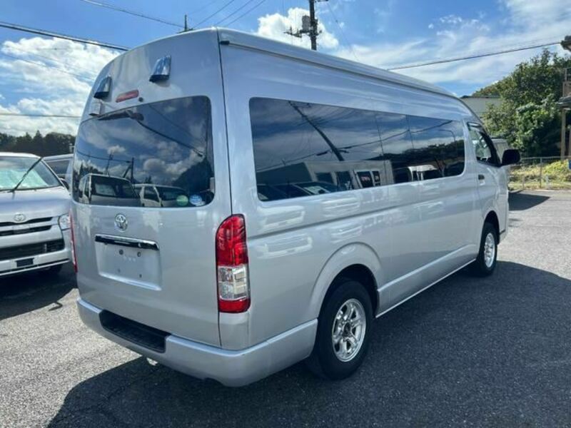 HIACE VAN-6