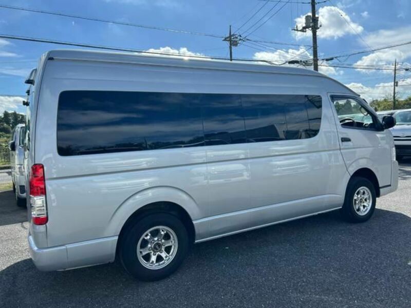 HIACE VAN-7