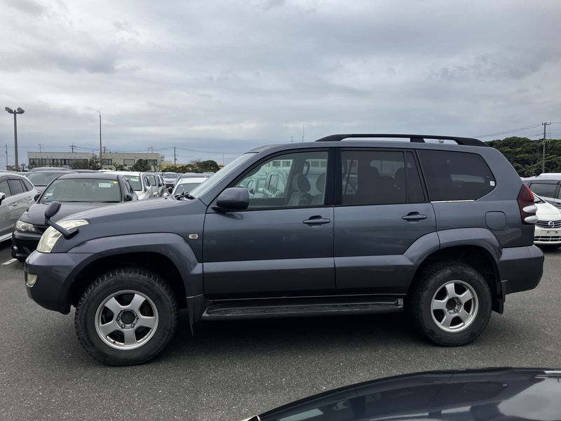 LAND CRUISER PRADO-1