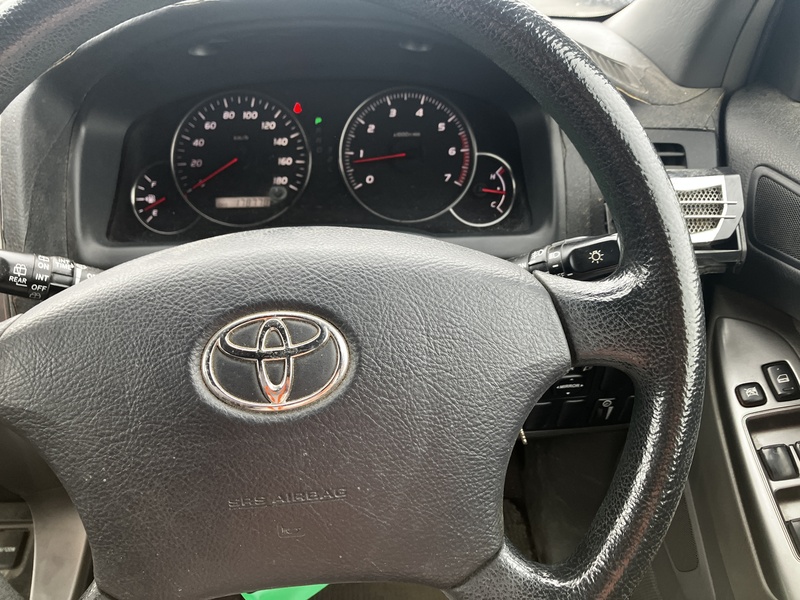 LAND CRUISER PRADO-39