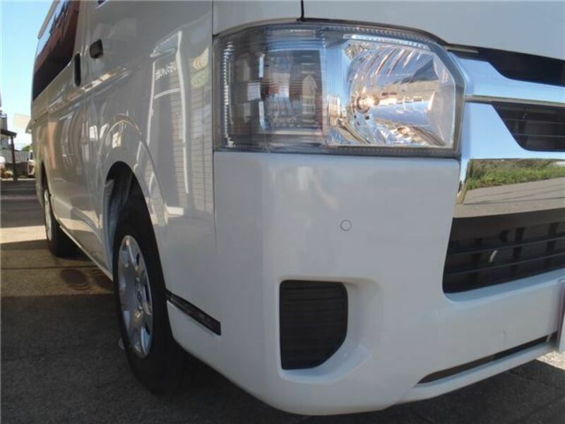 HIACE VAN-11