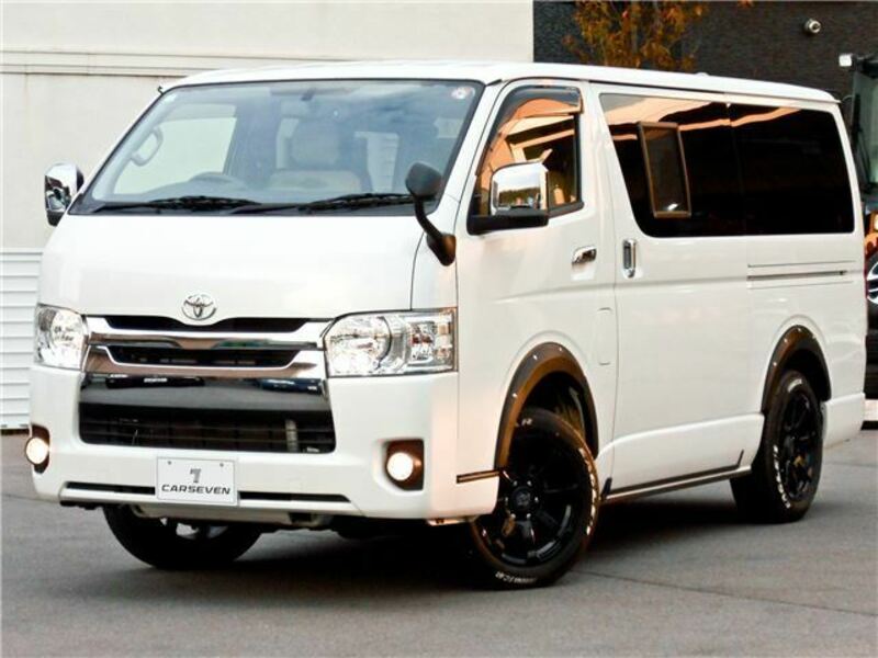 TOYOTA　HIACE