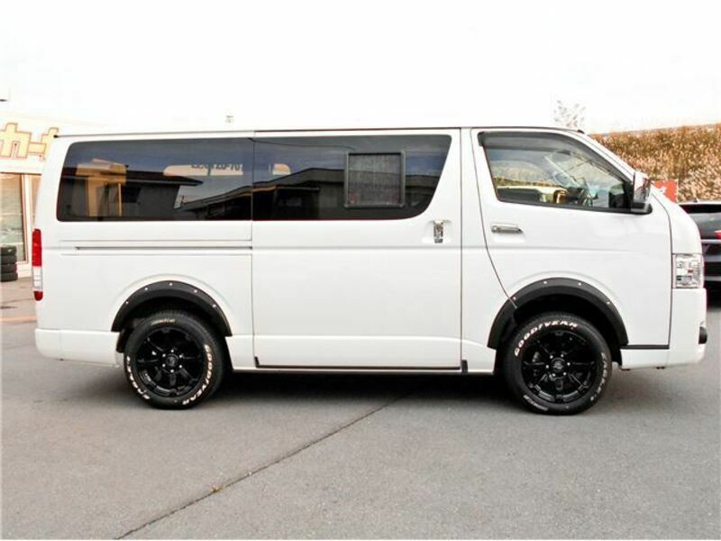 HIACE-4