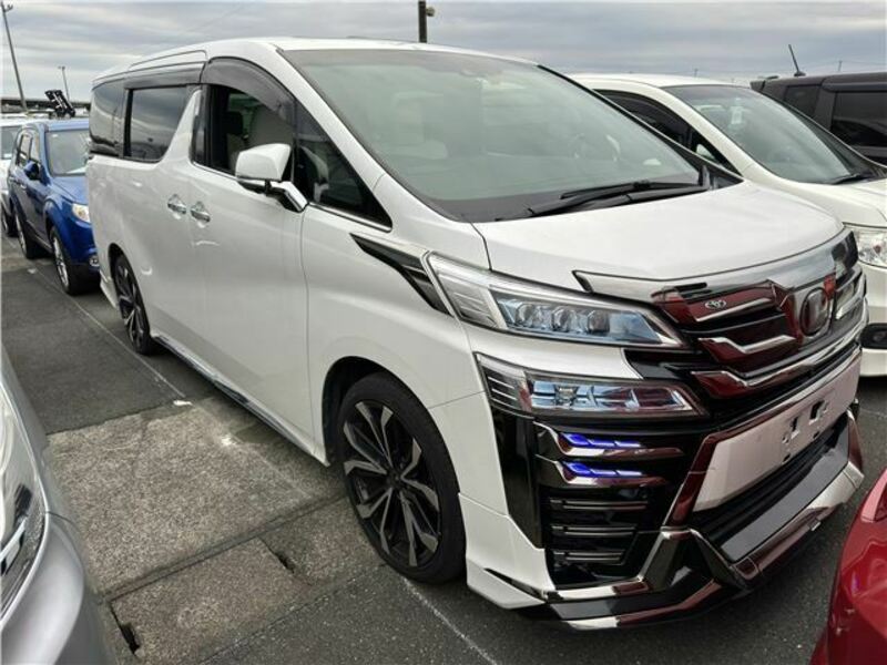 TOYOTA　VELLFIRE