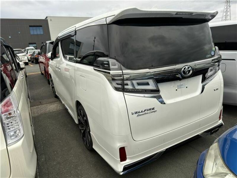 VELLFIRE-1