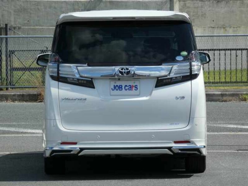 VELLFIRE-12