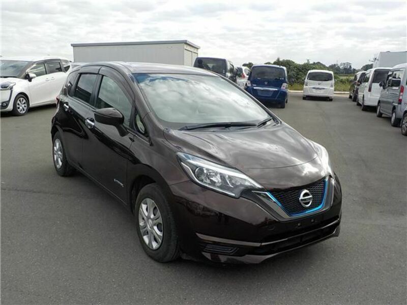 NISSAN　NOTE