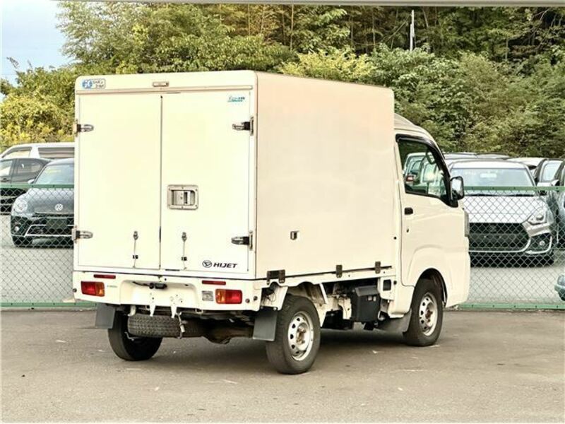 HIJET TRUCK-1