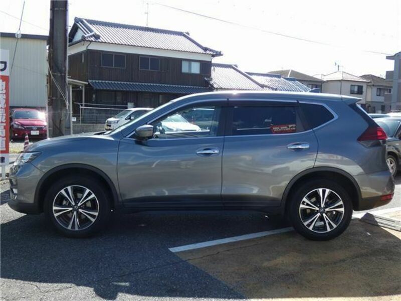 X-TRAIL-7