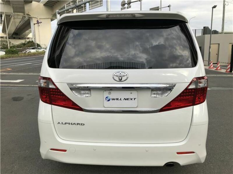 ALPHARD-8