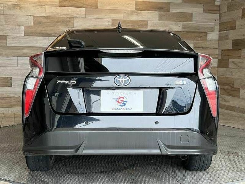 PRIUS-18