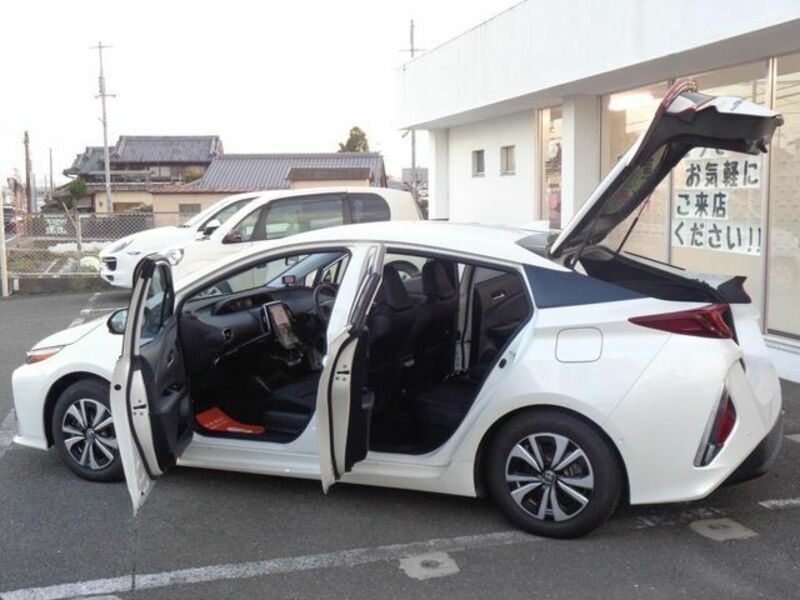 PRIUS PHV-24