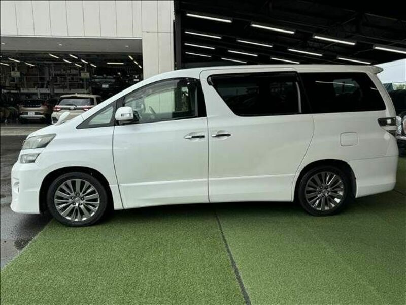 VELLFIRE-13