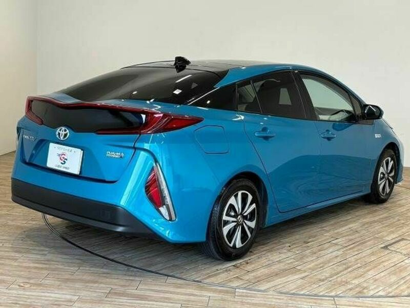 PRIUS PHV-13