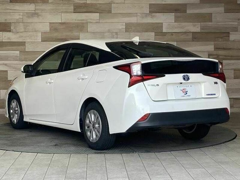 PRIUS-15