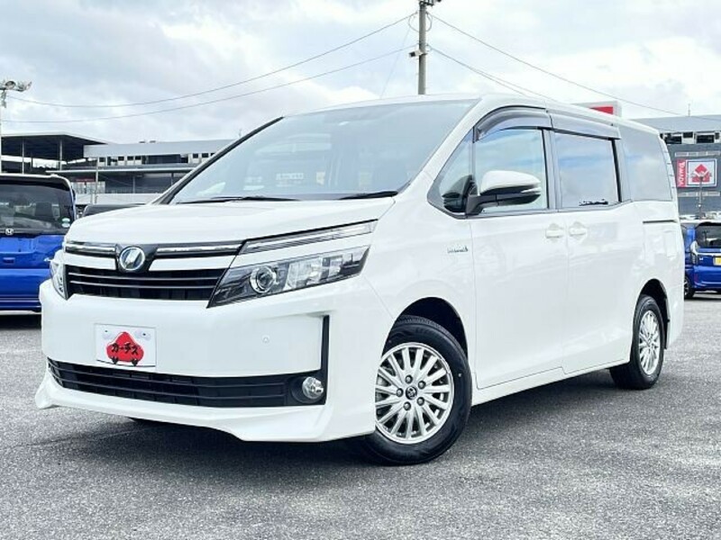 TOYOTA　VOXY