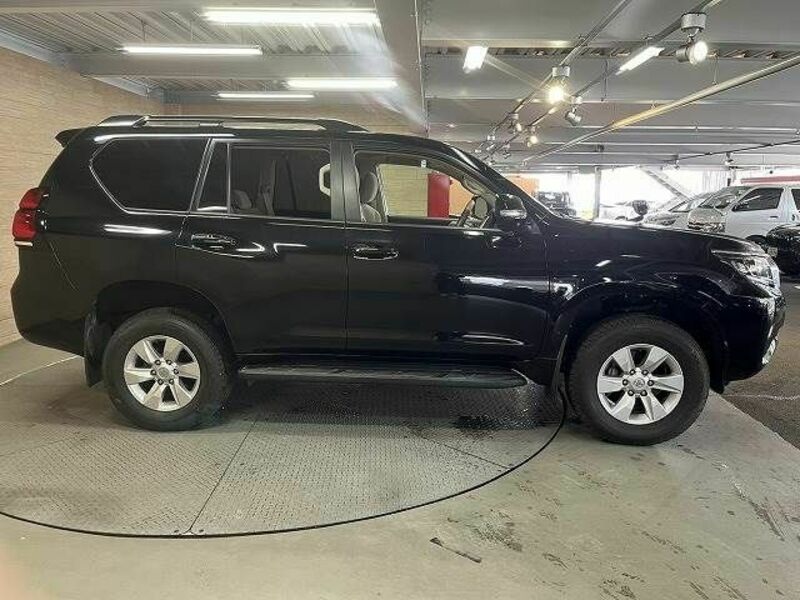 LAND CRUISER PRADO-17