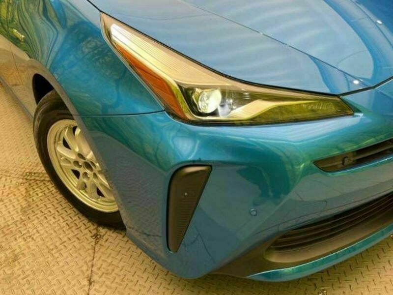 PRIUS-12