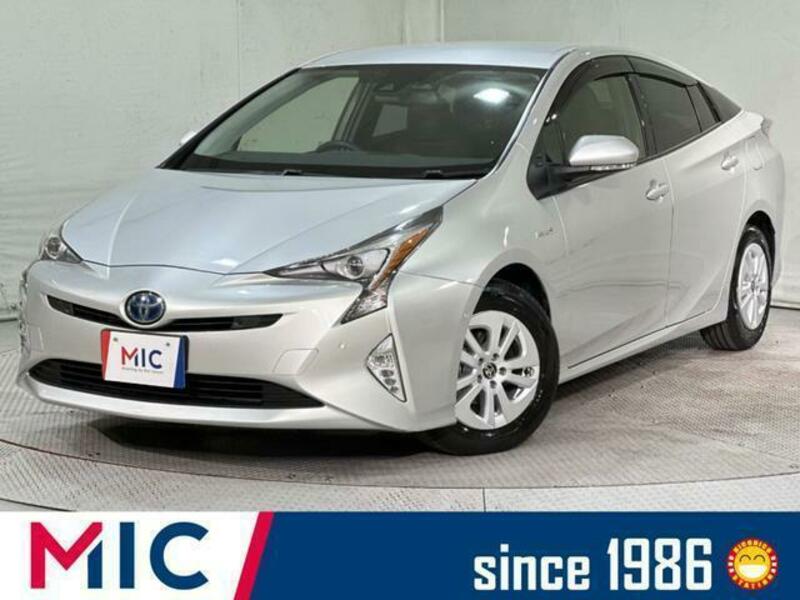 TOYOTA　PRIUS