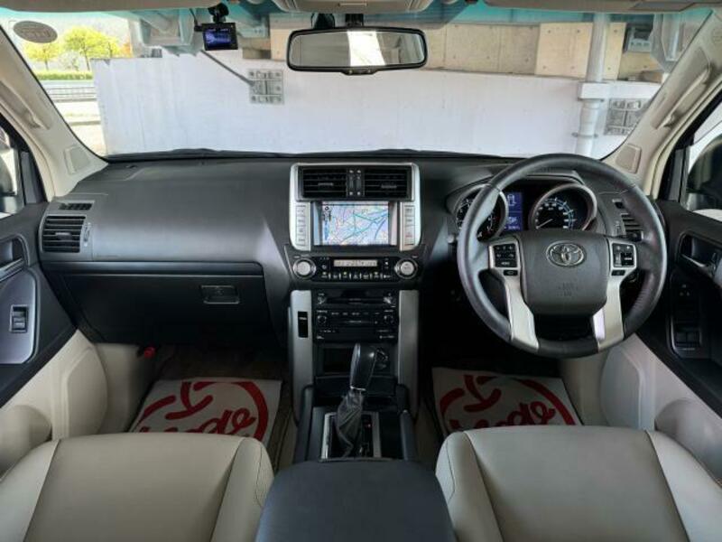 LAND CRUISER PRADO-10