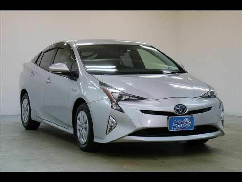 PRIUS-17