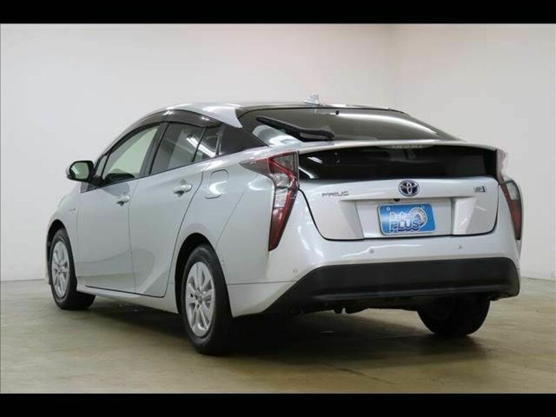 PRIUS-19