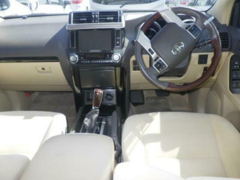 LAND CRUISER PRADO-2