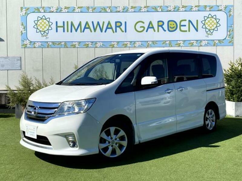 NISSAN　SERENA