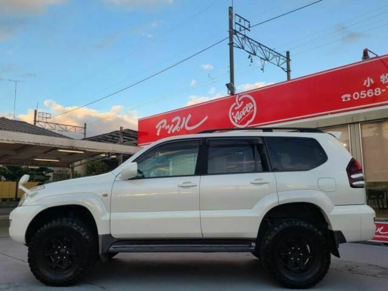 LAND CRUISER PRADO-7