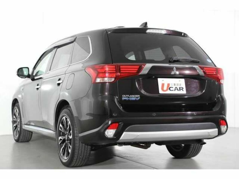 OUTLANDER PHEV-19