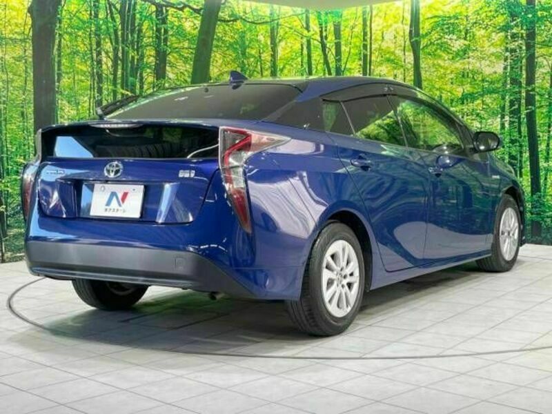 PRIUS-17