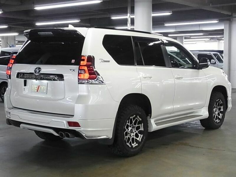 LAND CRUISER PRADO-1