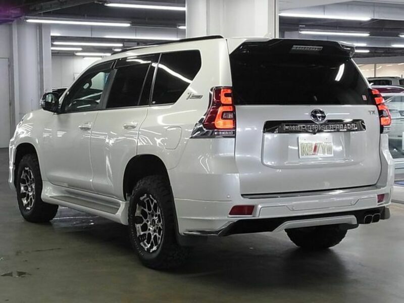 LAND CRUISER PRADO-6