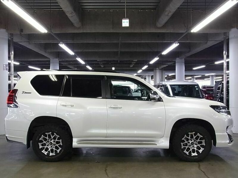 LAND CRUISER PRADO-7